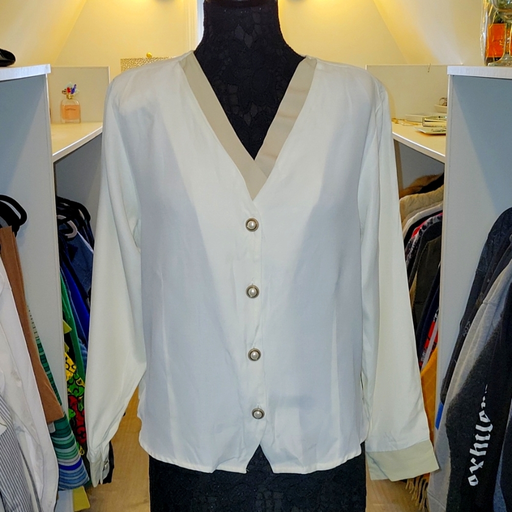 Laura Tyler White Blouse